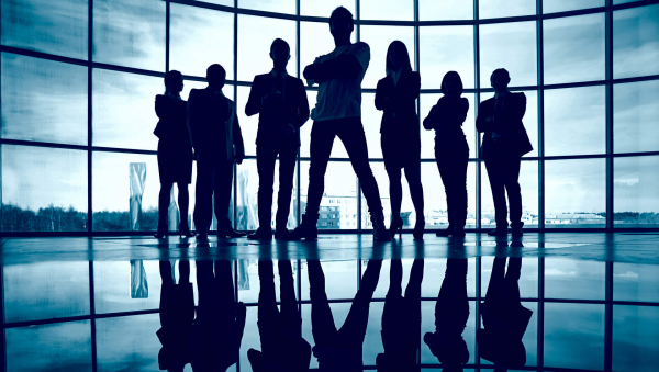 silhouette-gens-affaires-confiants.jpg